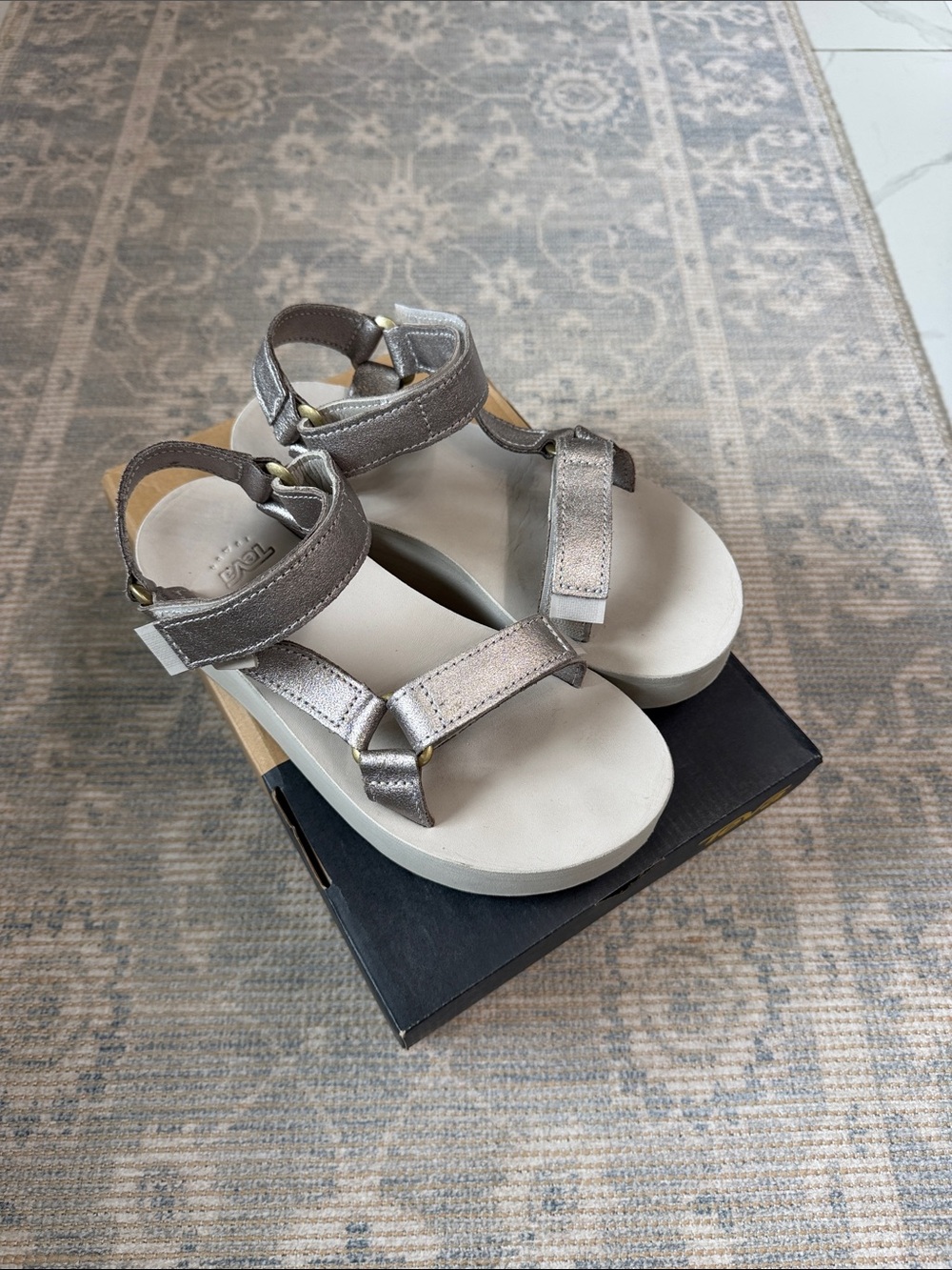 Teva Flatform Metallic Silver Leather Sandals
